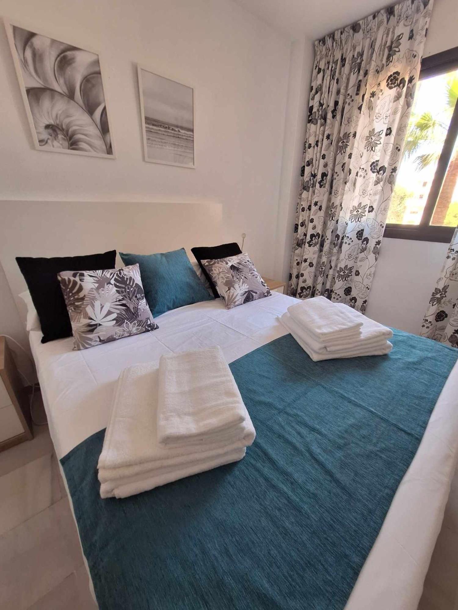 Primera Linea Del Mar - Acceso Directo Playa Carihuela ตอร์เรโมลิโนส ภายนอก รูปภาพ