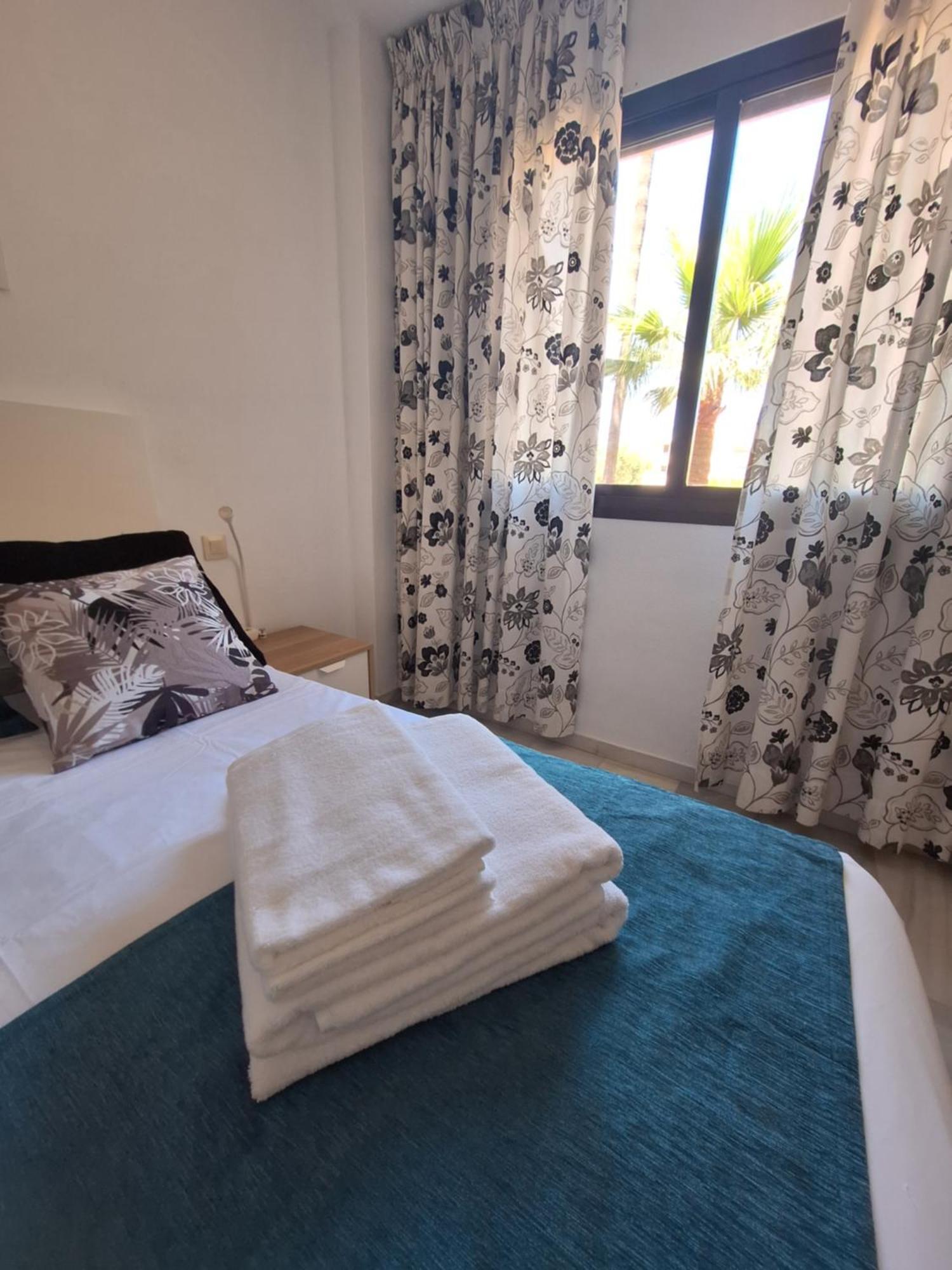 Primera Linea Del Mar - Acceso Directo Playa Carihuela ตอร์เรโมลิโนส ภายนอก รูปภาพ