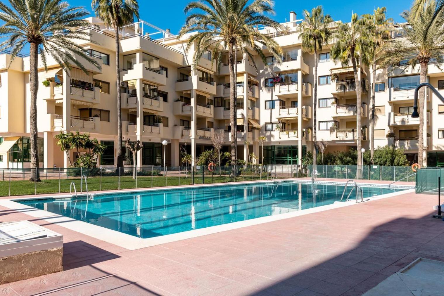 Primera Linea Del Mar - Acceso Directo Playa Carihuela ตอร์เรโมลิโนส ภายนอก รูปภาพ