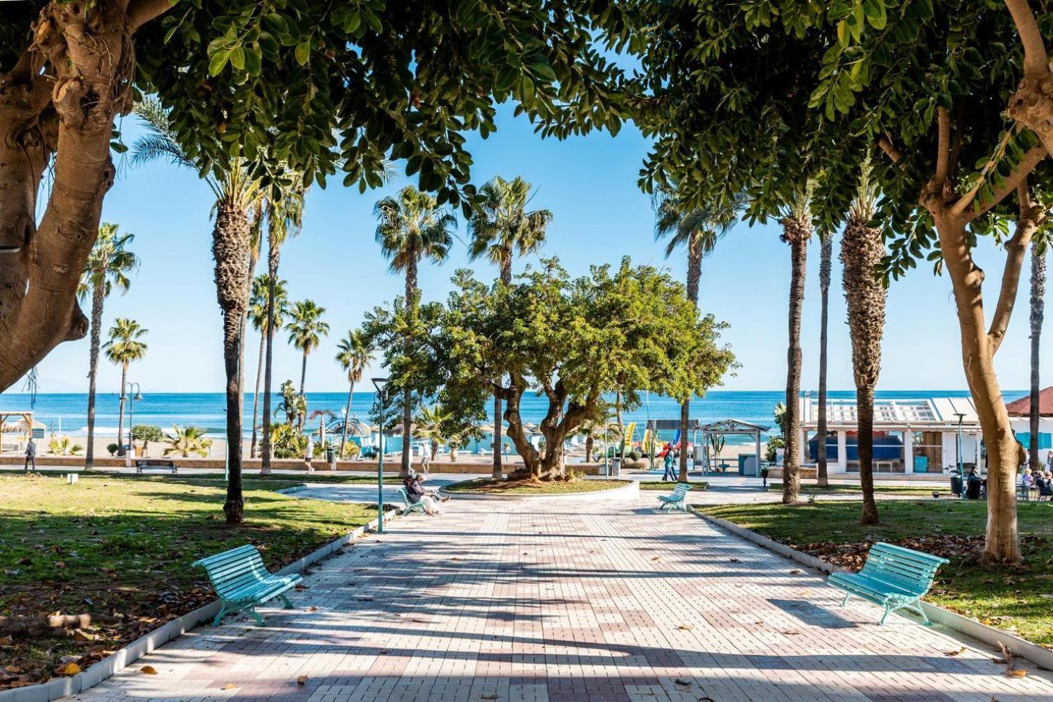 Primera Linea Del Mar - Acceso Directo Playa Carihuela ตอร์เรโมลิโนส ภายนอก รูปภาพ